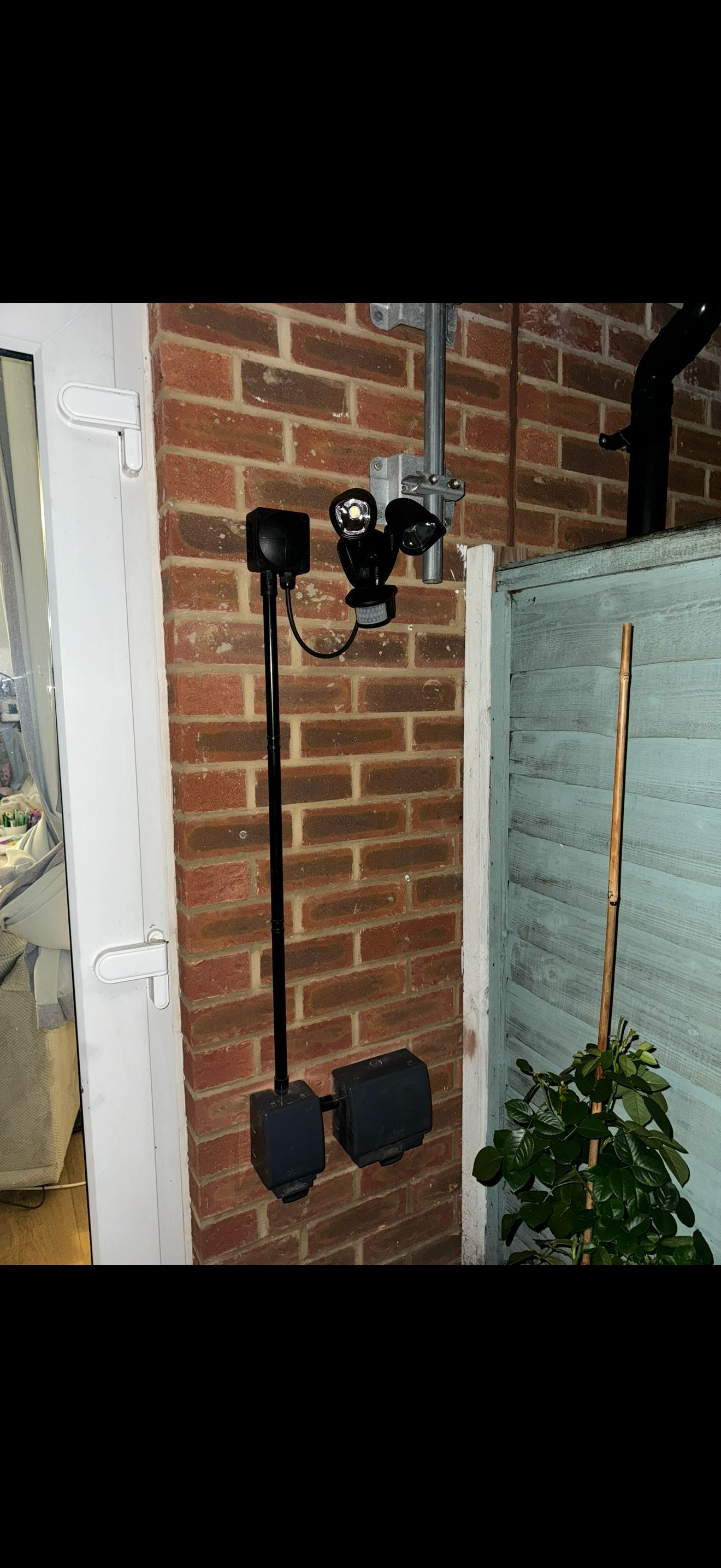 Floodlight installation